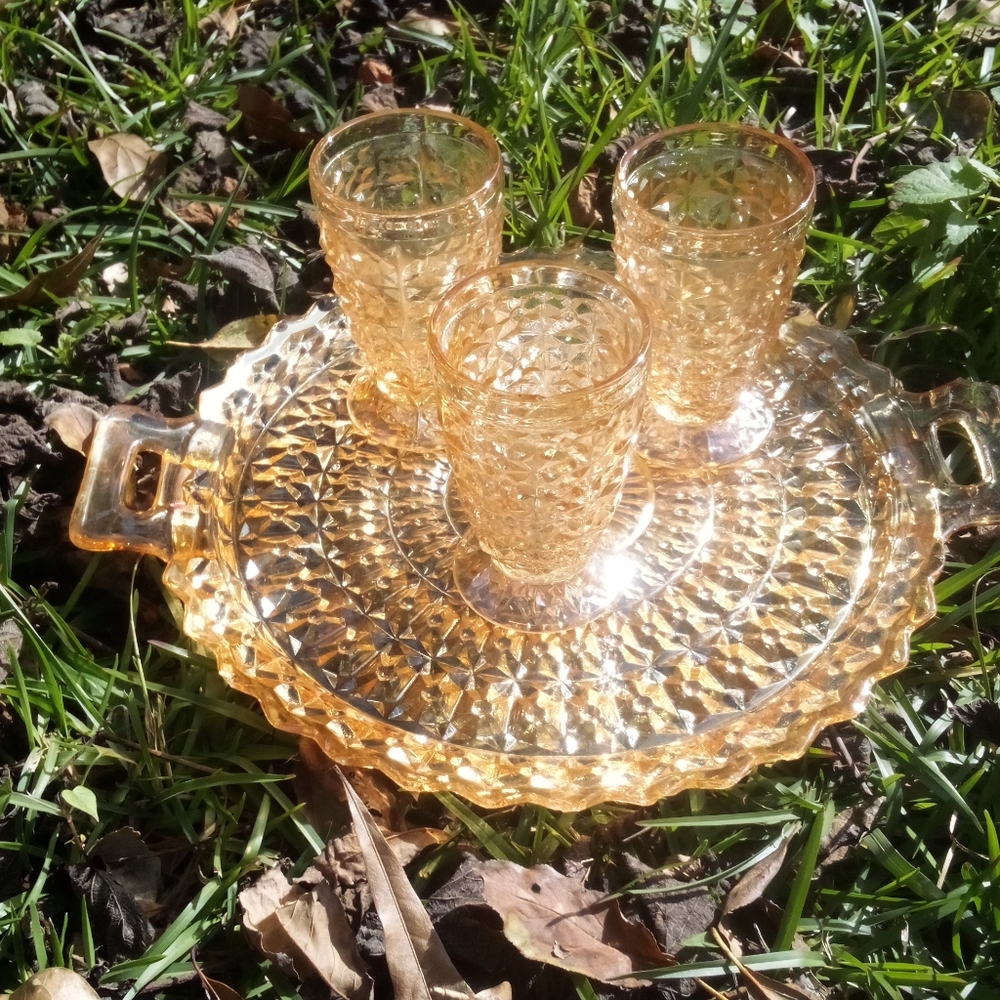 Antique glassware, Gold with Serving tray and 3 glasses.